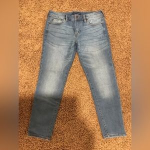 Aeropostale Low Rise Jegging 10 Short